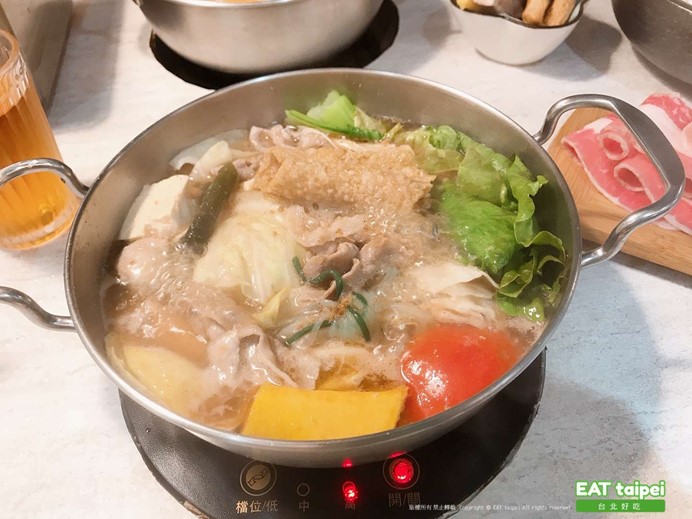 肉滿堂鍋物Cacti 特製沙茶豬肉鍋EAT taipei